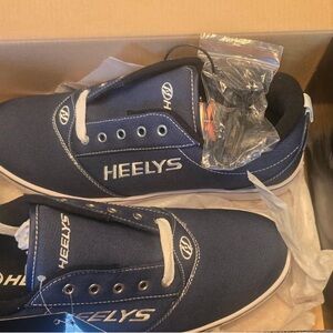 Heelys Blue Sneakers with Wheels and Rubber Sole